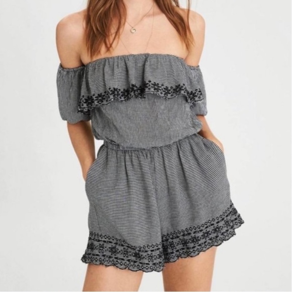 American Eagle gingham romper with pockets